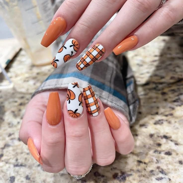 Thanksgiving 2025: Complete Your Holiday Look With Perfect Nails